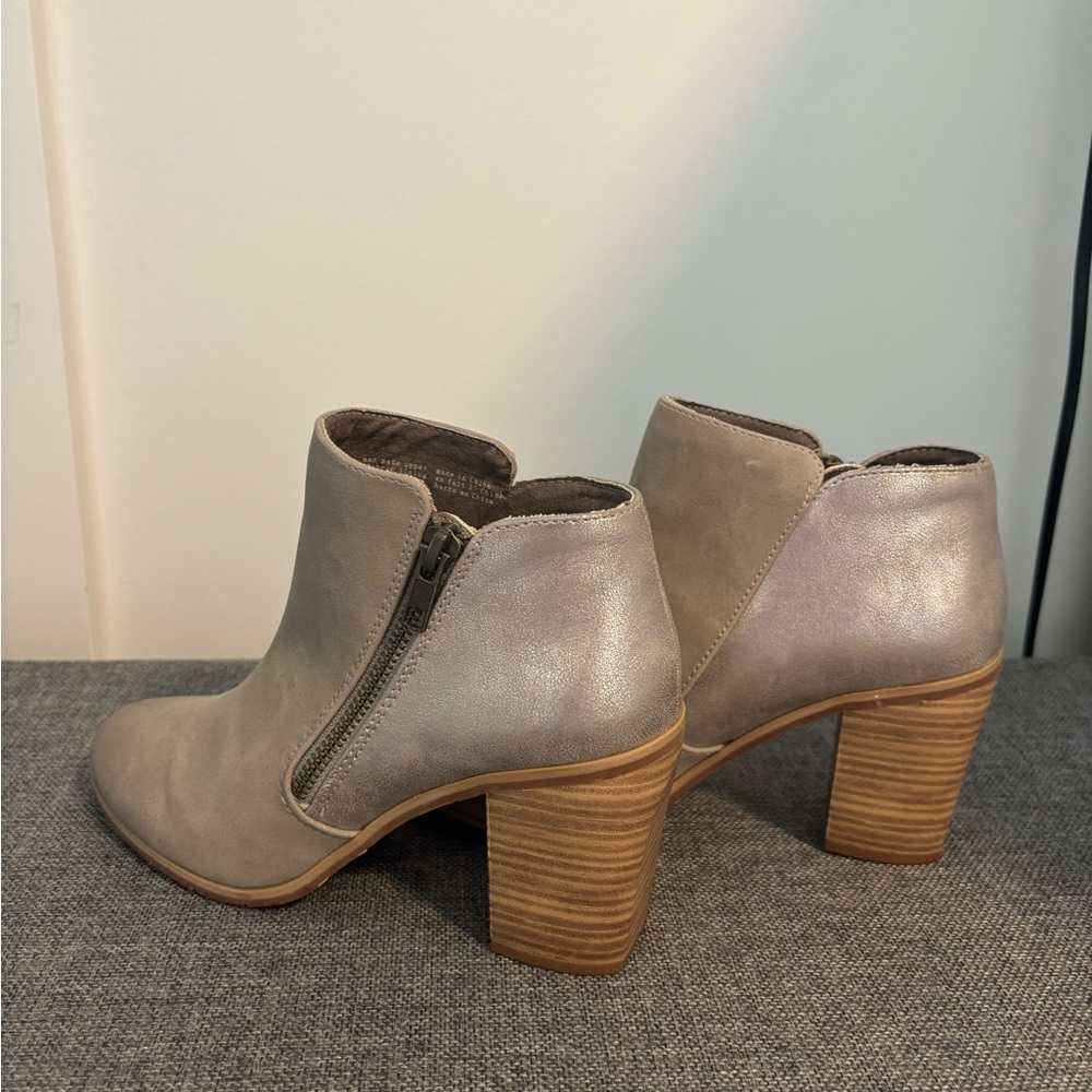 Women's Taupe Ankle Boots
